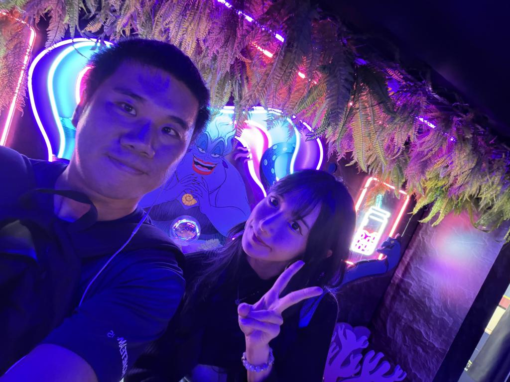 26 November 2025 ,Day 1  in Singapore .so nice seeing you  hope u like shinchan😃