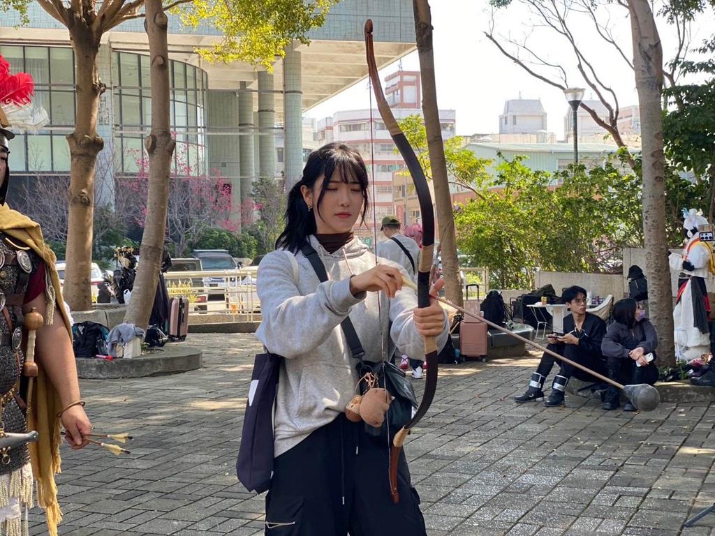 Forgot to include the Jinnytty archery photo