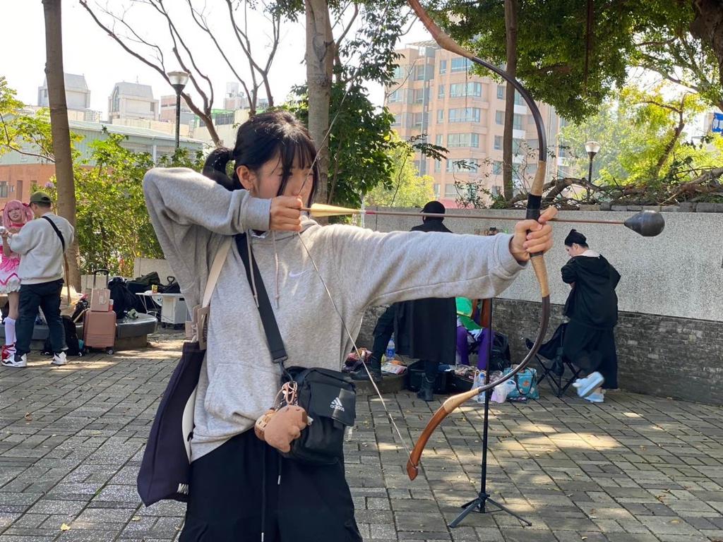 Forgot to include the Jinnytty archery photo