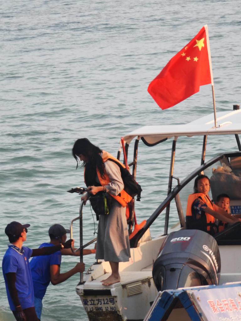 It was so nice to see you in Sanya.I will cherish these moments  🇨🇳