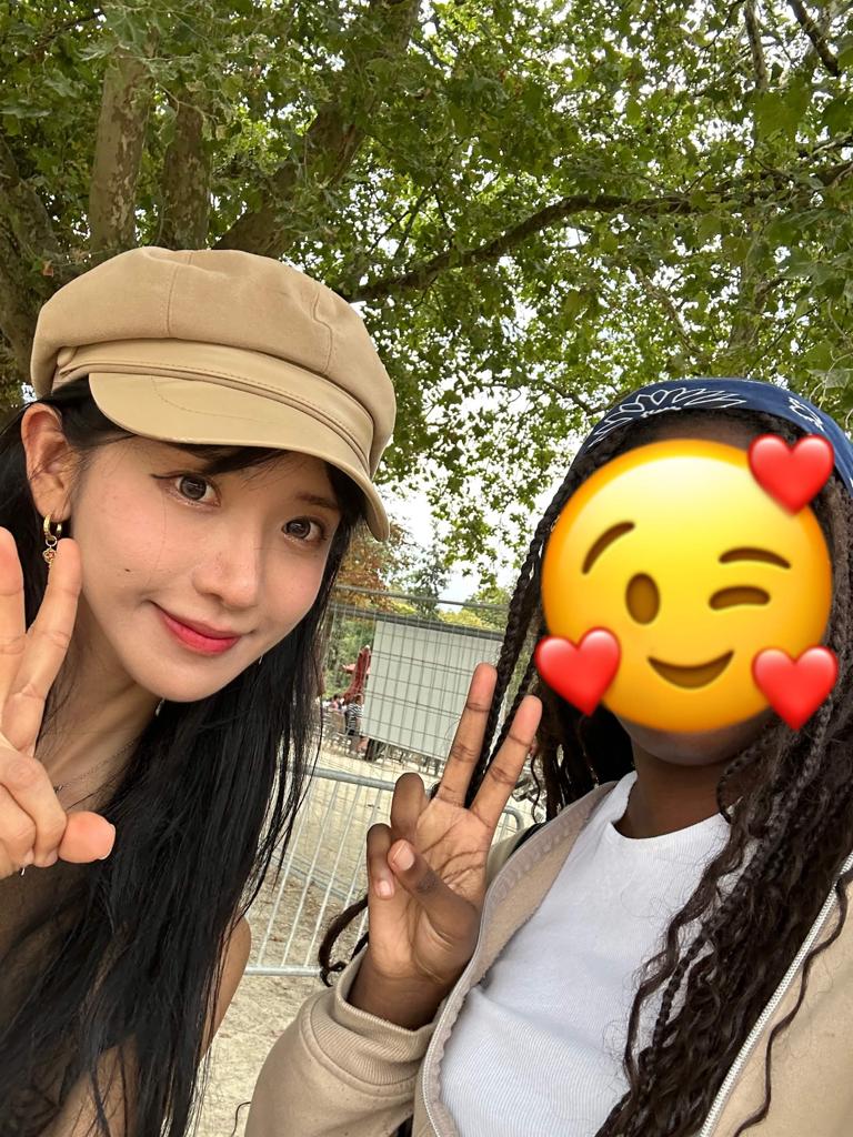 new Photos 2026-08-05 I met Jinny in Paris 🥰✌🏾🇫🇷 by granola_mark